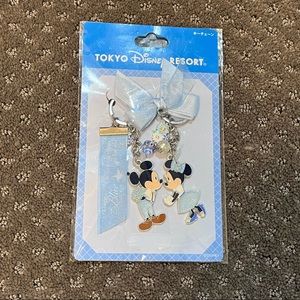 DISNEY Tokyo Resort Mickey & Minnie Mouse Blue Ever After Keychain Set